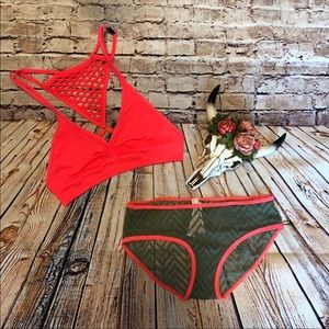 Pink Victoria Secret | Bralette & Panty Set
